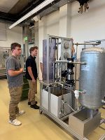 Besichtigung des Labors 2