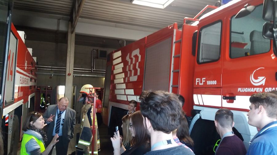 Flughafen-Feuerwehr Flughafen-Feuerwehr