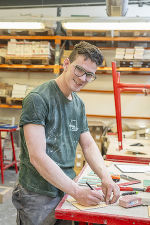 Teilnehmer bei seiner Arbeit © LBS 4 Graz Teilnehmer bei seiner Arbeit