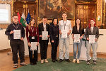 Schulsieger:innen der teilnehmenden Berufsschulen mit Bildungsdirektorin Elisabeth Meixner  ©  Bildungsdirektion für Steiermark