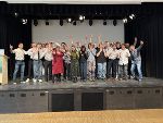 Klassenfoto der Abschlussklasse 4aAPC