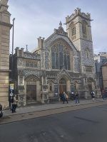 Eine von vielen Kirchen von Cambridge