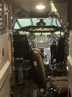 Cockpit der Concorde. Das Passagierflugzeug erreichte eine Geschwindigkeit von MACH 2