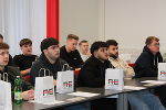 Schüler:innen bei der Schulung der Austria Email