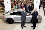 Übergabe des neuen Porsche © (c) Porsche Inter Auto Graz Liebenau Übergabe des neuen Porsche