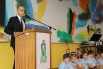 Der Vertreter der LIG Steiermark, Herr DI Carl Skela, bringt einige interessante Fakten über den Umbau der Schule