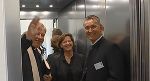 Nun fährt man gemeinsam zwei Stockwerke tiefer © MEMA TV Nun fährt man gemeinsam zwei Stockwerke tiefer