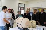 Wer hätte bei diesem Gerät einen Beamer vermutet?