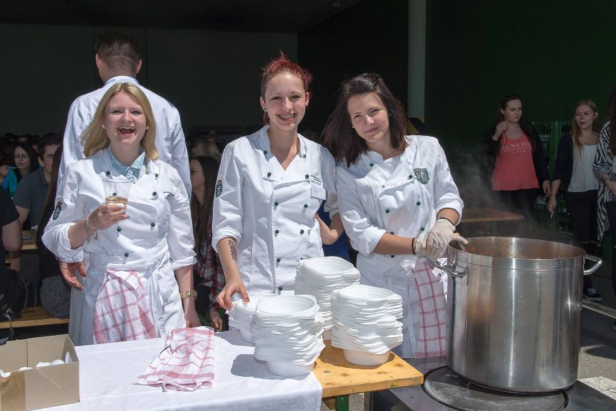 Mittagessen - mit Liebe und Freude zubereitet von unseren Kolleginnen aus Bad Gleichenberg