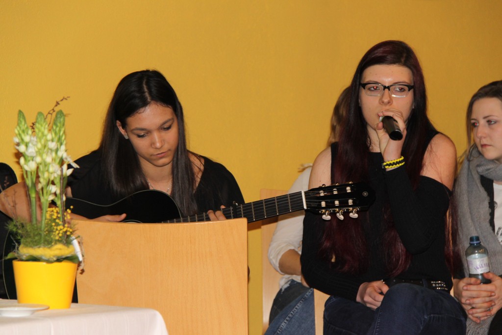 Das HALLELUJA von Leonard Cohen – sehr emotional von Vanessa Strubreiter  und Nicole Safaric gesungen – ging unter die Haut