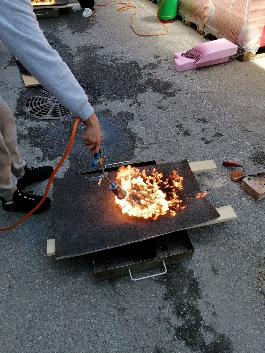 Bild 12: Lehrwerkstätte Bild 12: Lehrwerkstätte